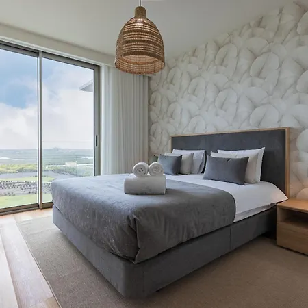 Bayline Xiv * Armacao de Pera