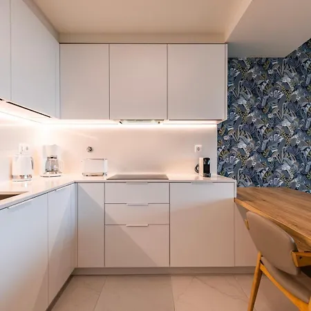 Bayline Xiv Apartament *